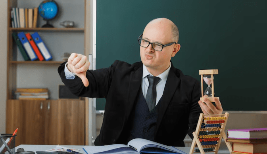 Sociology Professor Who Uses Theory Cards